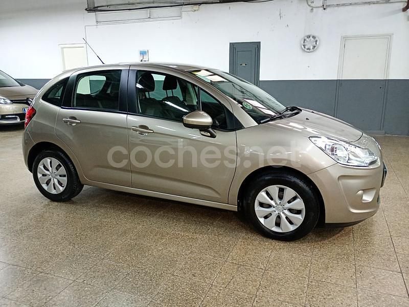 Usado Citroën C3 Attraction 68 CV (50 kW) 2011 Beige Berlina