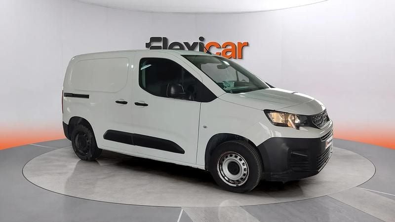 Usado Peugeot Partner Premium 110 CV (80 kW) 2021 Blanco Monovolumen