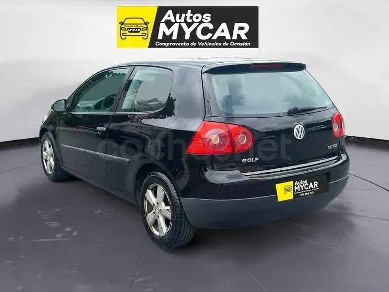 Usado VW Golf IV Highline 105 CV (77 kW) 2004 Negro Berlina