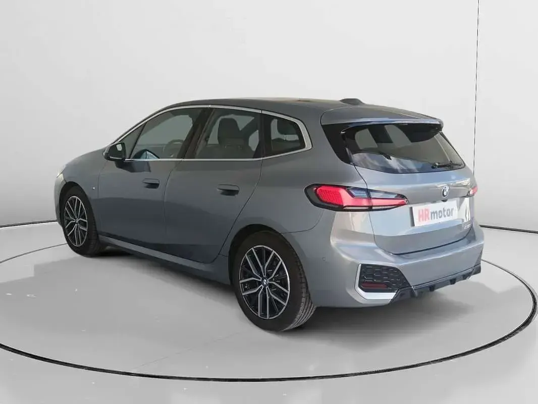 Usado BMW 218 Active Tourer 136 CV (100 kW) 2023 Gris Monovolumen