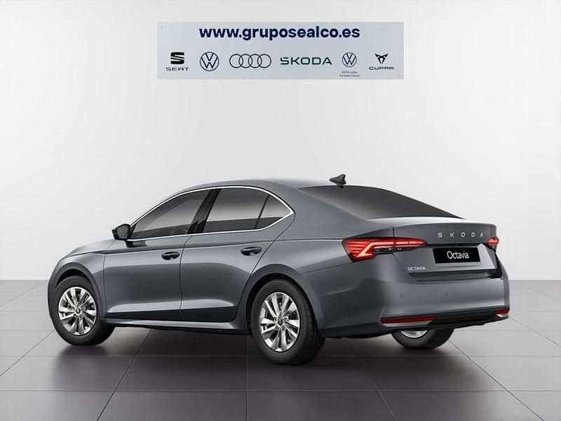 Nuevo Skoda Octavia Selection 150 CV (110 kW) 2026 Gris