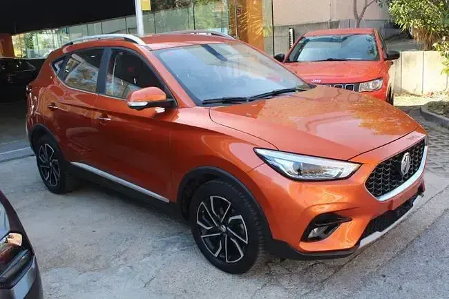 Usado MG ZS Luxury 107 CV (78 kW) 2023 Naranja Berlina