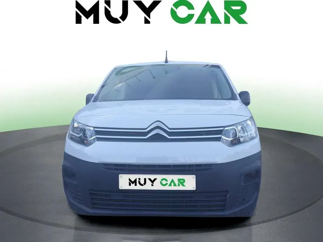 Usado Citroën Berlingo 102 CV (75 kW) 2024 Blanco Monovolumen