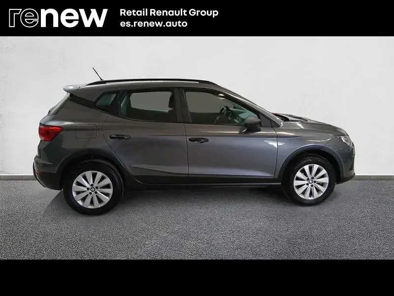 Usado Seat Arona Ecomotive 95 CV (69 kW) 2018 Gris SUV