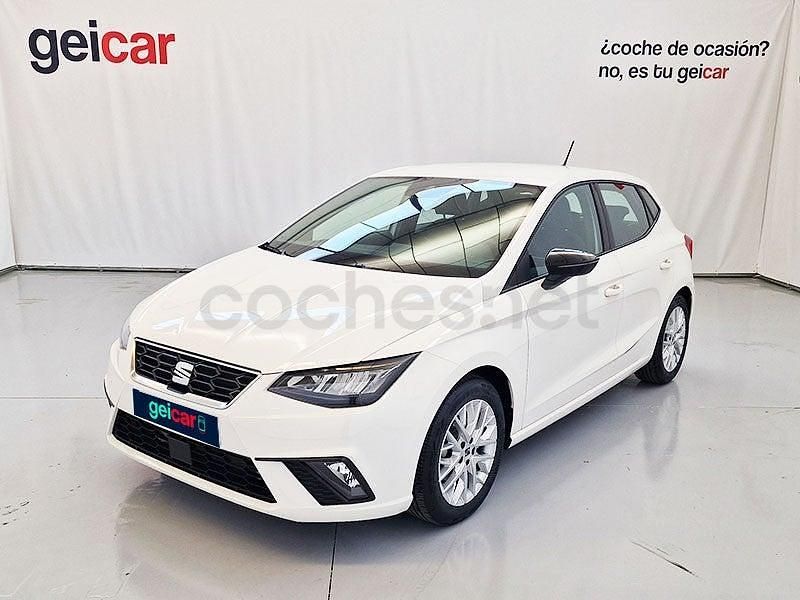 Usado Seat Ibiza FR 115 CV (84 kW) 2025 Blanco Utilitario
