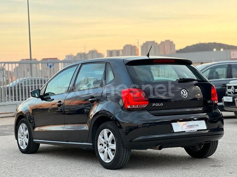 Usado VW Polo Advance 86 CV (63 kW) 2010 Negro Berlina
