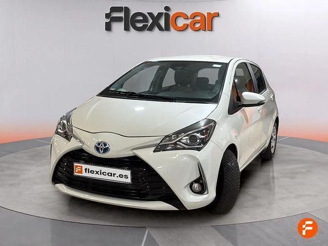Usado Toyota Yaris Business Edition 69 CV (50 kW) 2019 Blanco Berlina