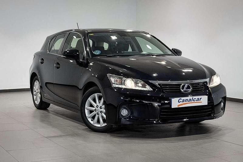 Usado Lexus CT200h 136 CV (100 kW) 2013 Negro Utilitario