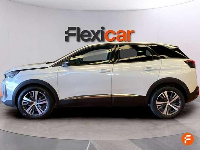 Usado Peugeot 3008 Active 131 CV (96 kW) 2023 Blanco SUV