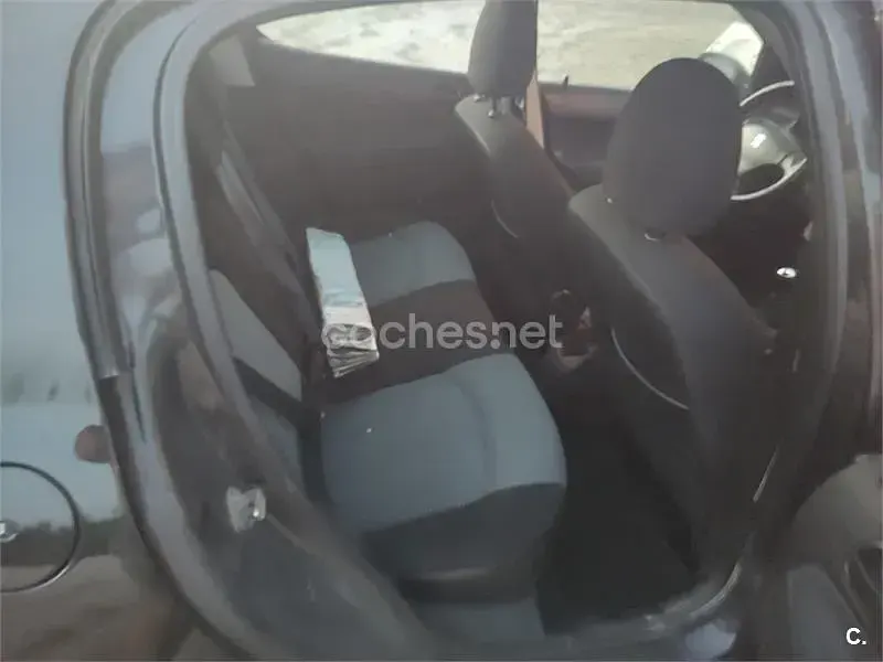 Usado Peugeot 206 70 CV (51 kW) 2005 Negro Berlina