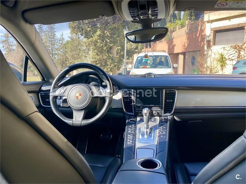 Käytetty Porsche Panamera 300 HP (220 kW) 2015 Harmaa Viistoperä