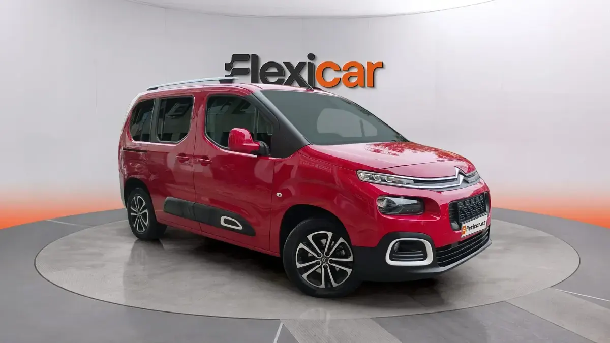 Käytetty Citroën Berlingo Shine 100 HP (73 kW) 2018 Tila-auto