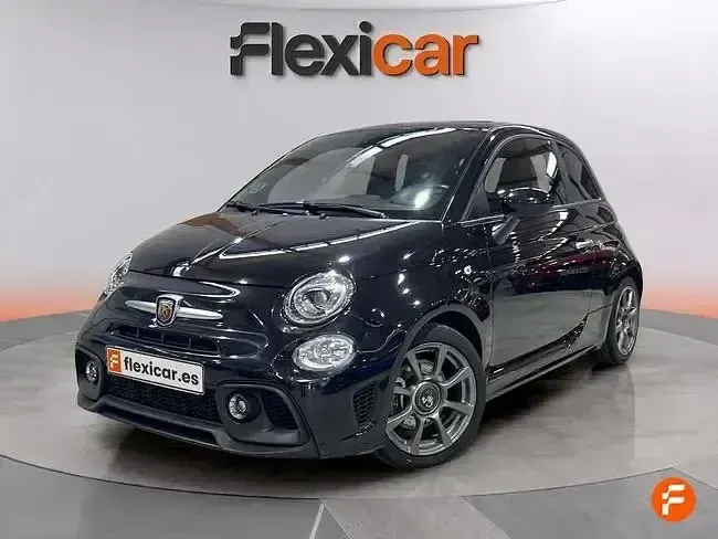 Usado Abarth 595 165 CV (121 kW) 2022 Negro Utilitario