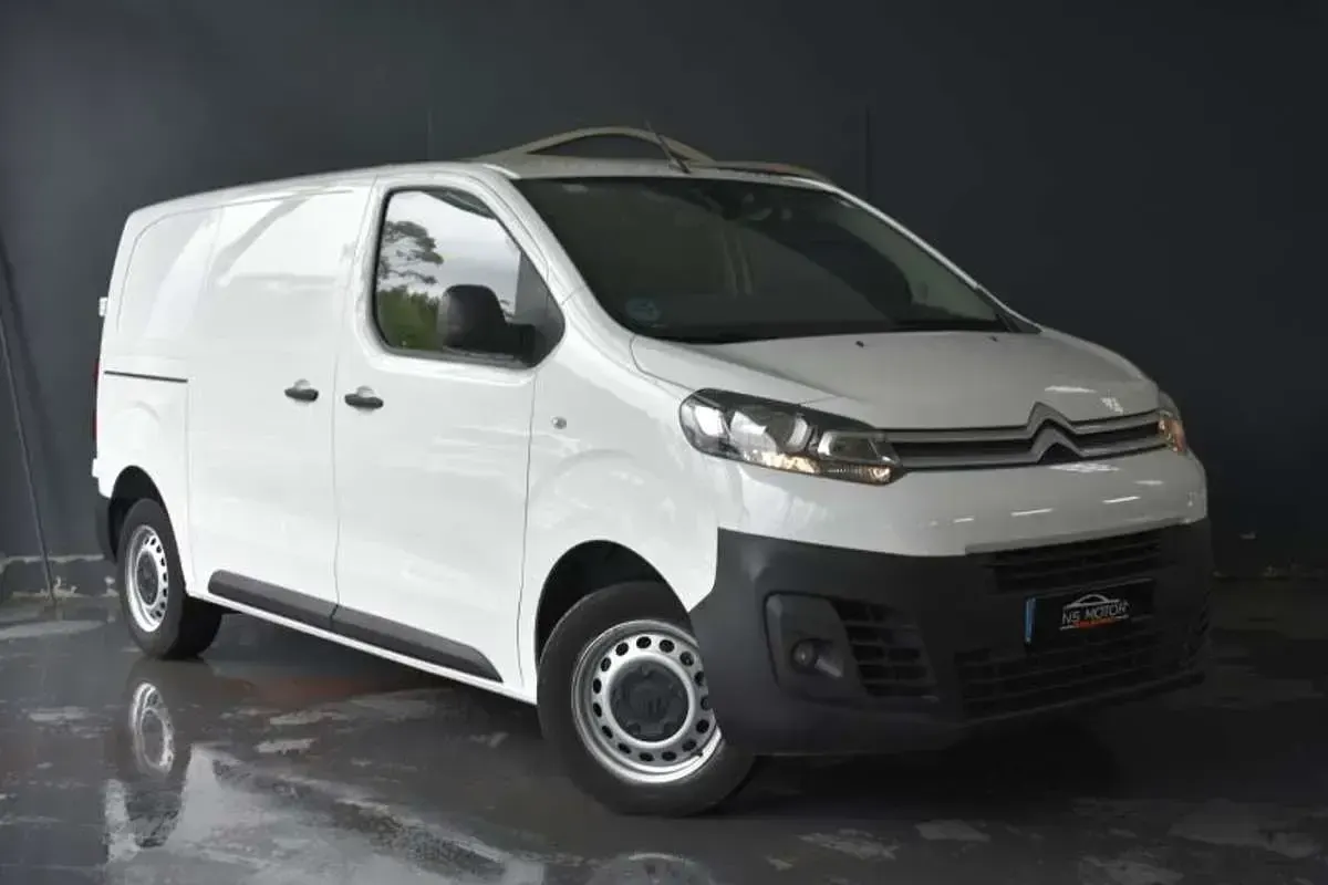 Usado Citroën Jumpy 122 CV (89 kW) 2021 Blanco Monovolumen