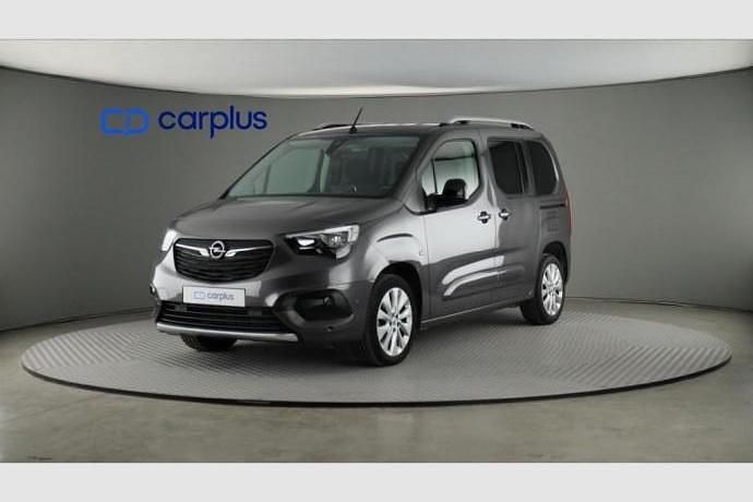 Usado Opel Combo Elegance 130 CV (95 kW) 2022 Monovolumen