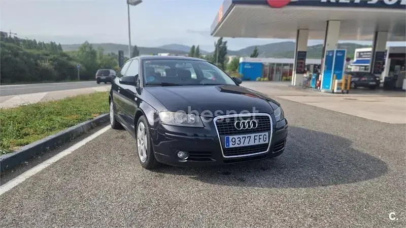 Usado Audi A3 Attraction 115 CV (84 kW) 2006 Negro Utilitario