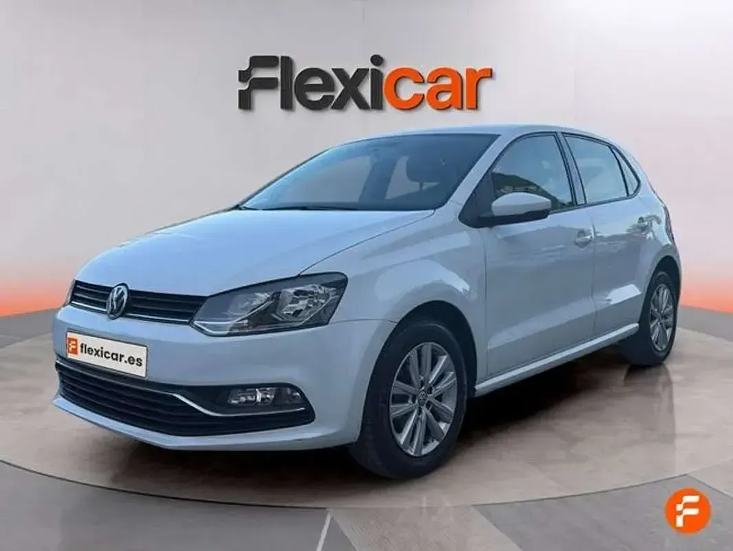 Begagnad VW Polo 90 HK (66 kW) 2017 Vit Halvkombi