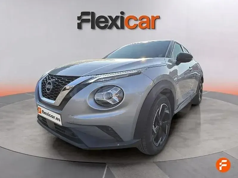 Usado Nissan Juke Acenta 114 CV (83 kW) 2024 Gris / plata SUV