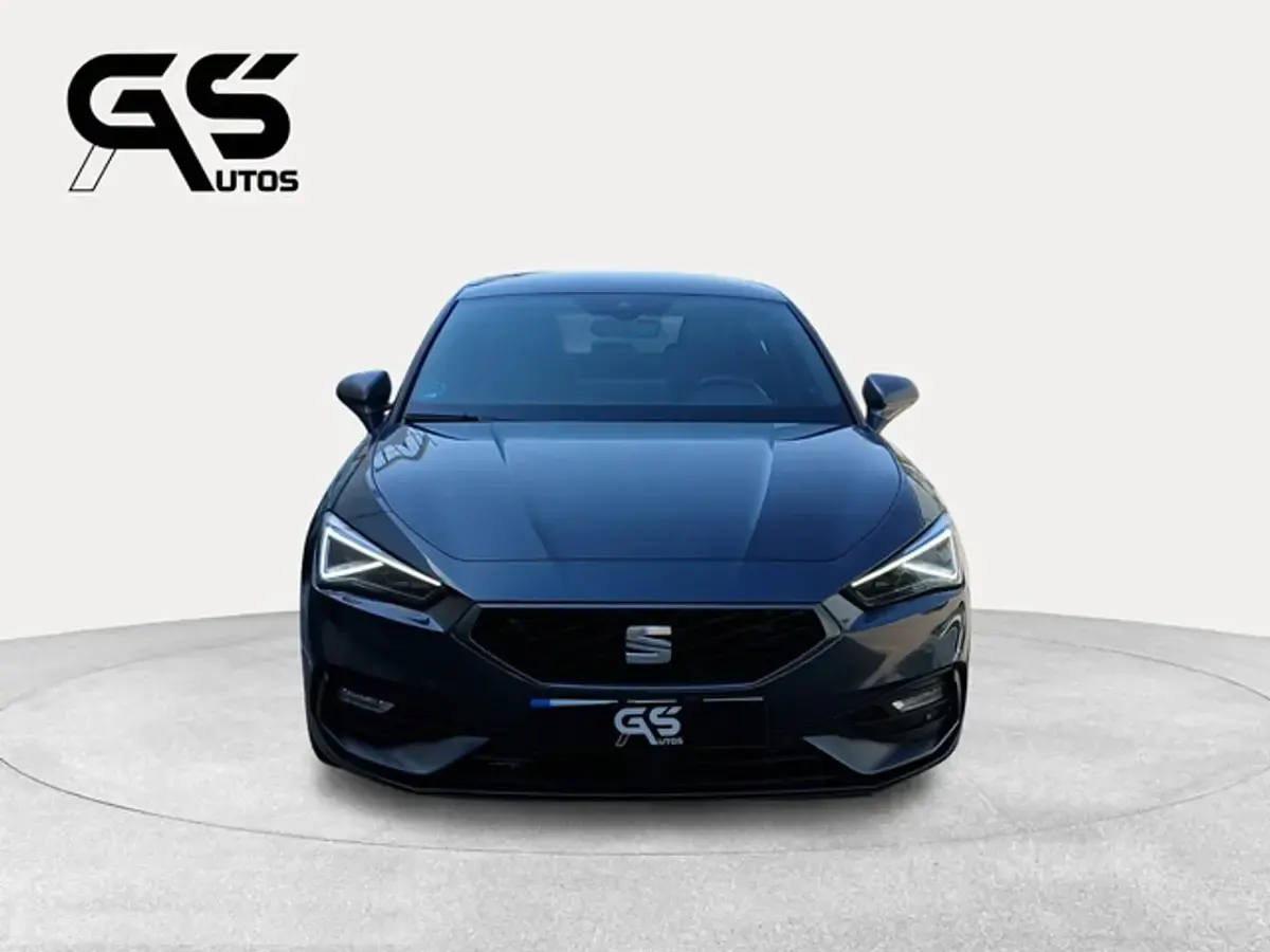 Usado Seat Leon FR 116 CV (85 kW) 2025 Gris