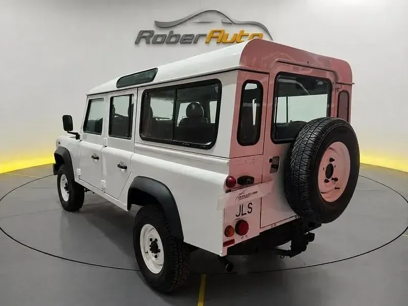 Usado Land Rover Defender 122 CV (89 kW) 2016 Blanco Familiar