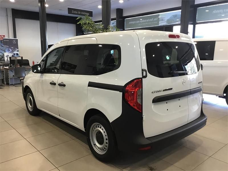 Nuevo Mercedes Citan 110 95 CV (69 kW) 2026 Blanco Familiar