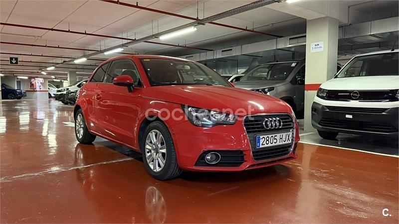 Usado Audi A1 Ambition 86 CV (63 kW) 2012 Rojo Utilitario