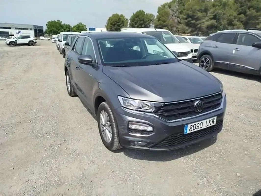 Usado VW T-Roc Edition 116 CV (85 kW) 2020 Gris SUV