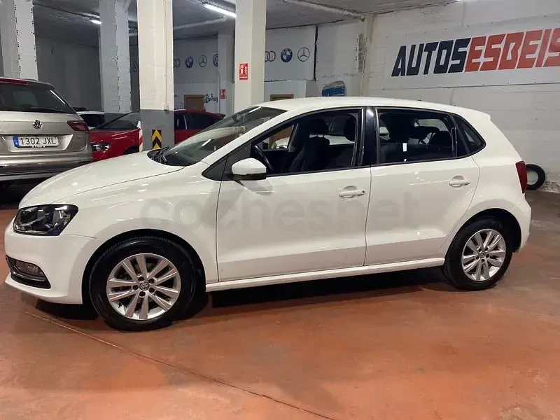 Usado VW Polo Sportline 90 CV (66 kW) 2014 Blanco Berlina