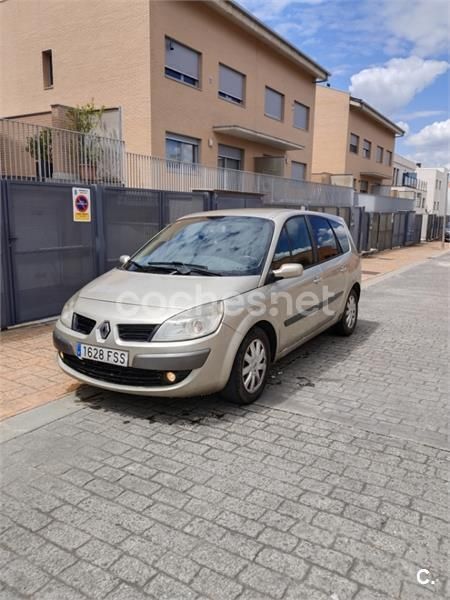 Gris / plata Usado 2007 Renault Scénic II Dynamique Monovolumen | 1750 € (Buen precio) - Imagen 1/4
