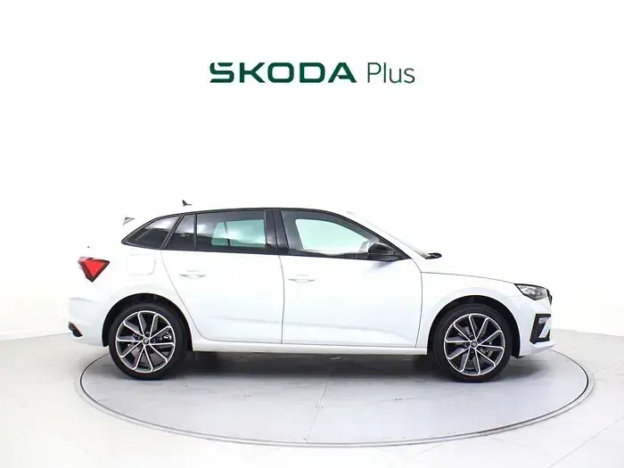 Nuevo Skoda Scala 115 CV (84 kW) 2026 Blanco Utilitario