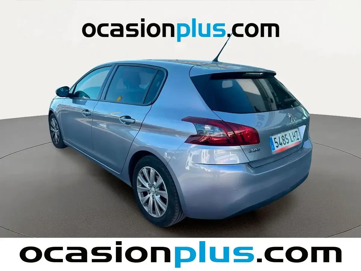 Usado Peugeot 308 Style 131 CV (96 kW) 2020 Gris Utilitario