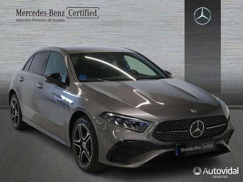 Usado Mercedes A250 Advanced 218 CV (160 kW) 2025 Gris Utilitario