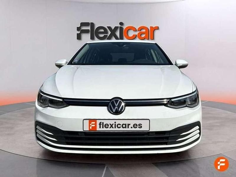 Usado VW Golf VIII Life 110 CV (80 kW) 2022 Blanco Berlina