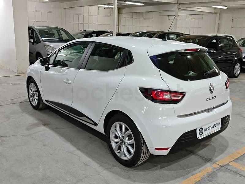 Usado Renault Clio IV Zen 120 CV (88 kW) 2017 Blanco Berlina