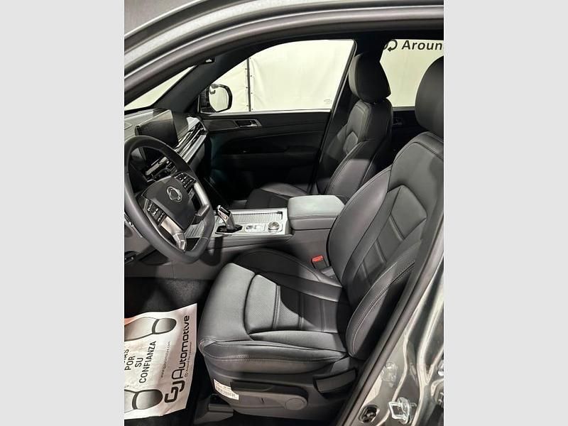Nuevo Ssangyong (KGM) Rexton 202 CV (148 kW) 2025 Gris SUV