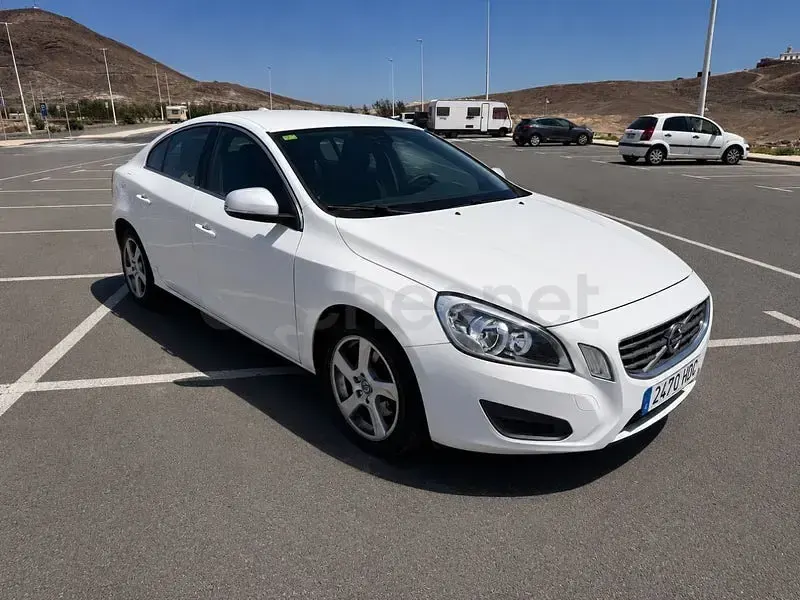 Usado Volvo S60 Summum 115 CV (84 kW) 2011 Blanco Berlina