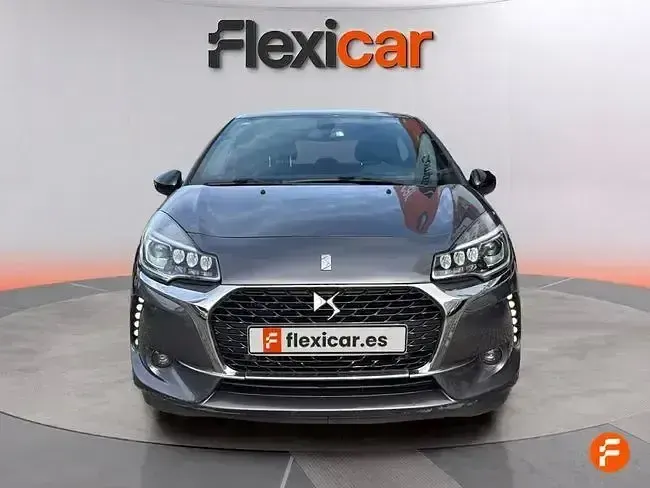 Usado DS Automobiles DS3 Style 110 CV (80 kW) 2018 Gris Utilitario