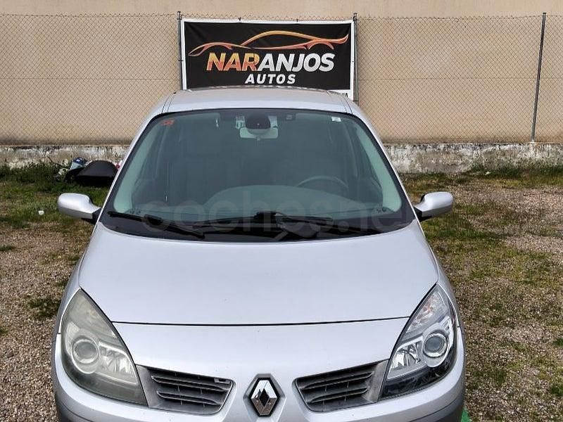 Usado Renault Grand Scénic II Exception 130 CV (95 kW) 2008 Gris / plata Monovolumen