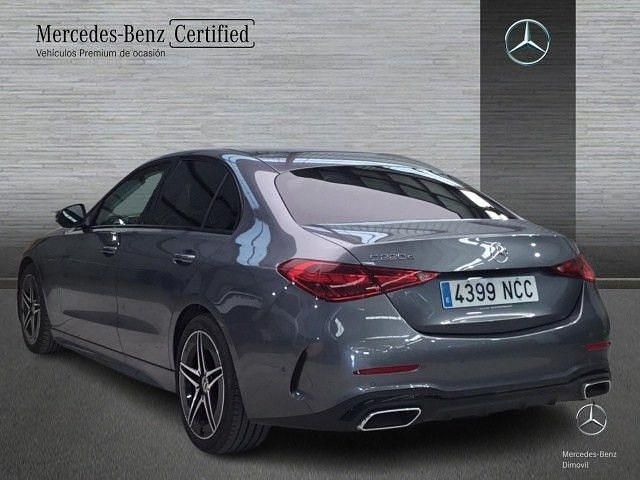 Usado Mercedes C220 AMG line 200 CV (147 kW) 2025 Gris selenita Berlina