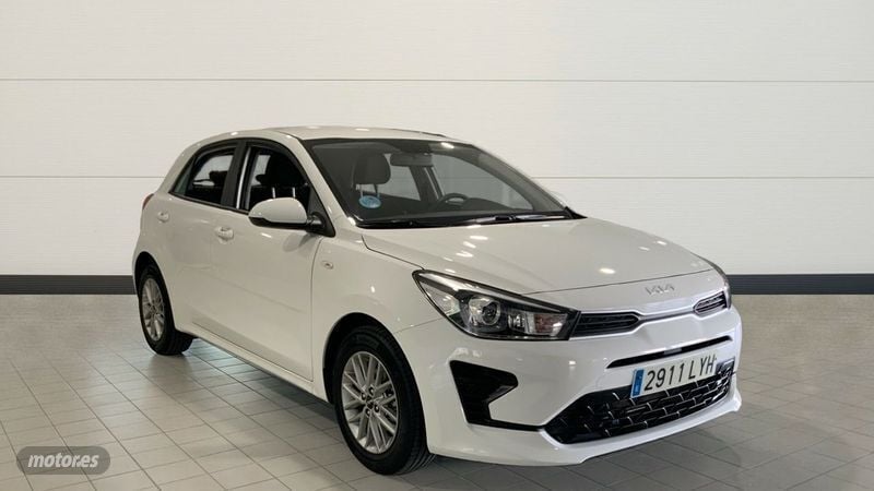 Usado Kia Rio 84 CV (61 kW) 2022 Blanco