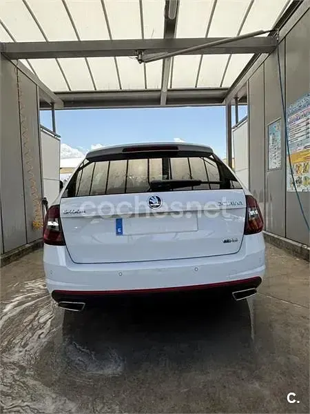 Usado Skoda Octavia RS 184 CV (135 kW) 2017 Blanco Familiar