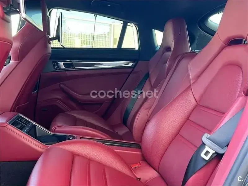Usado Porsche Panamera Sport Turismo 422 CV (310 kW) 2017 Negro Familiar
