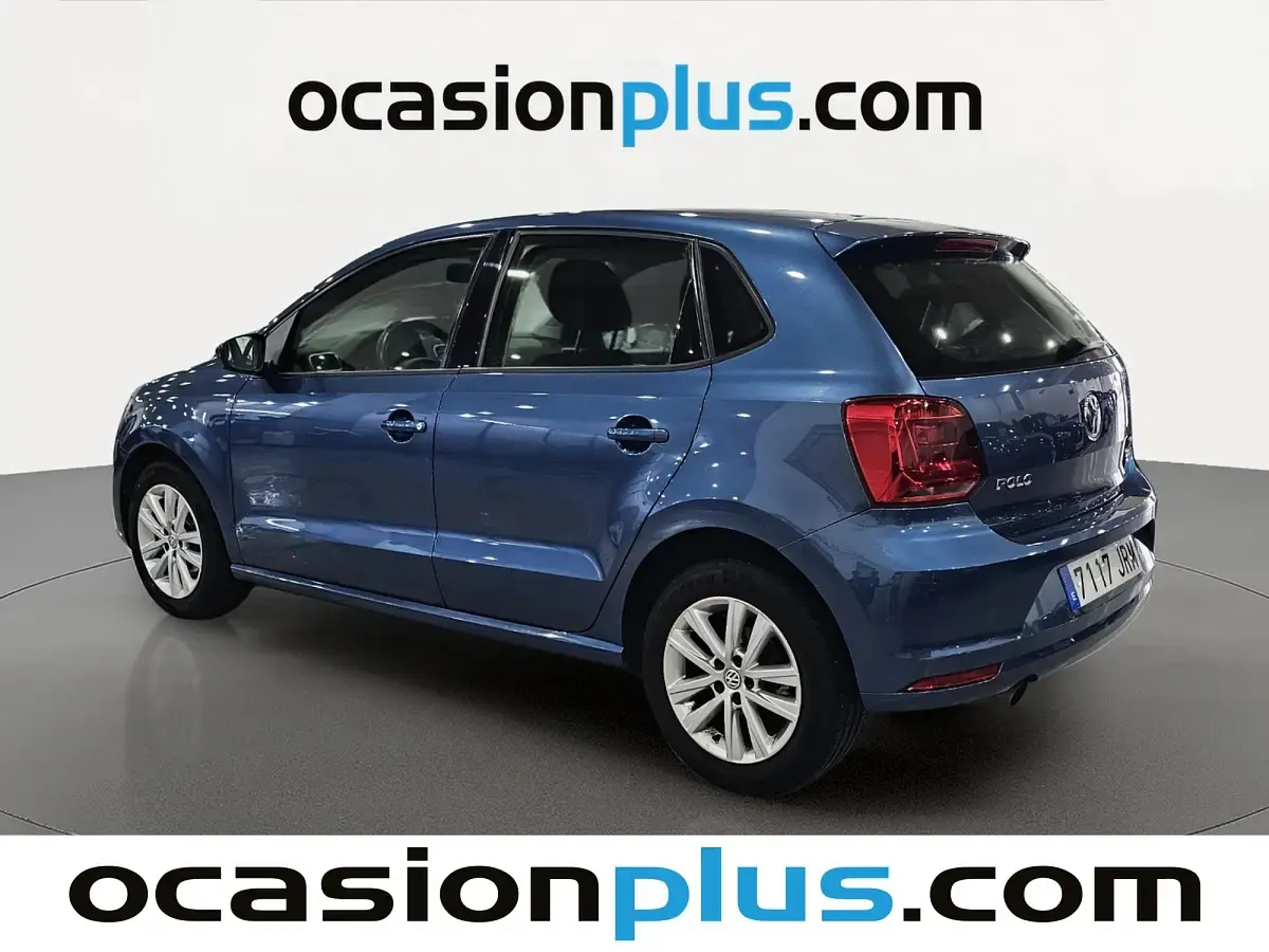 Usado VW Polo 90 CV (66 kW) 2016 Azul Utilitario