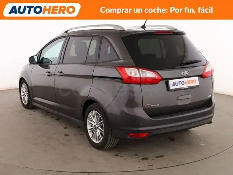 Usado Ford Grand C-Max Trend 125 CV (91 kW) 2017 Gris / plata Monovolumen