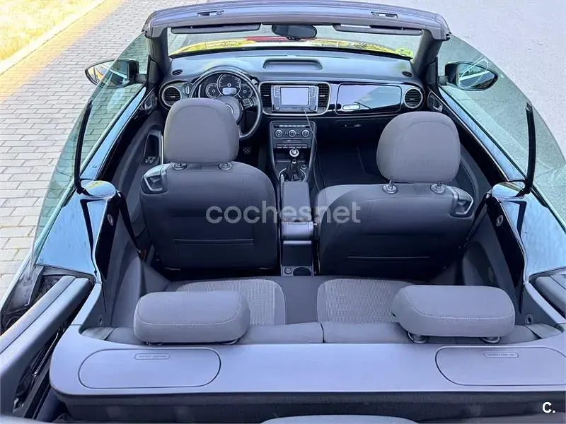 Usado VW Beetle 105 CV (77 kW) 2014 Negro Utilitario