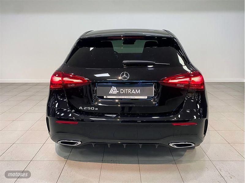 Usado Mercedes A250 218 CV (160 kW) 2025 Negro Berlina