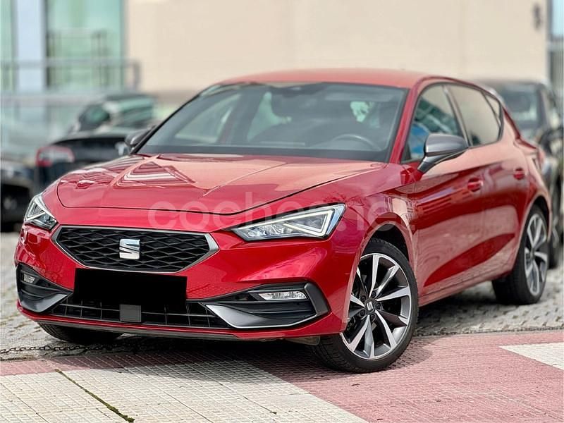 Granate Usado 2021 Seat Leon FR Berlina | 17.995 € (Precio justo) - Imagen 1/4