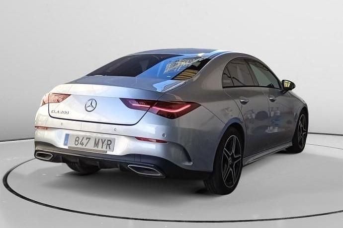 Usado Mercedes CLA200 163 CV (119 kW) 2025 Berlina