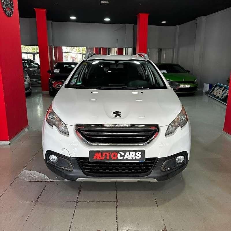 Usado Peugeot 2008 Access 82 CV (60 kW) 2014 Blanco SUV