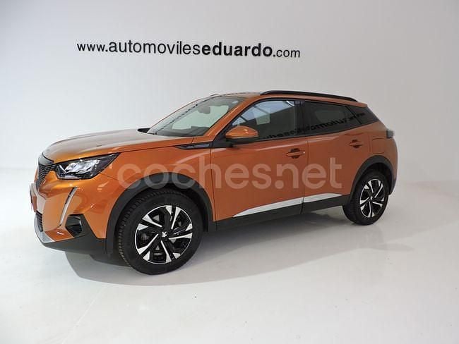Usado Peugeot 2008 Allure 130 CV (95 kW) 2021 Naranja SUV